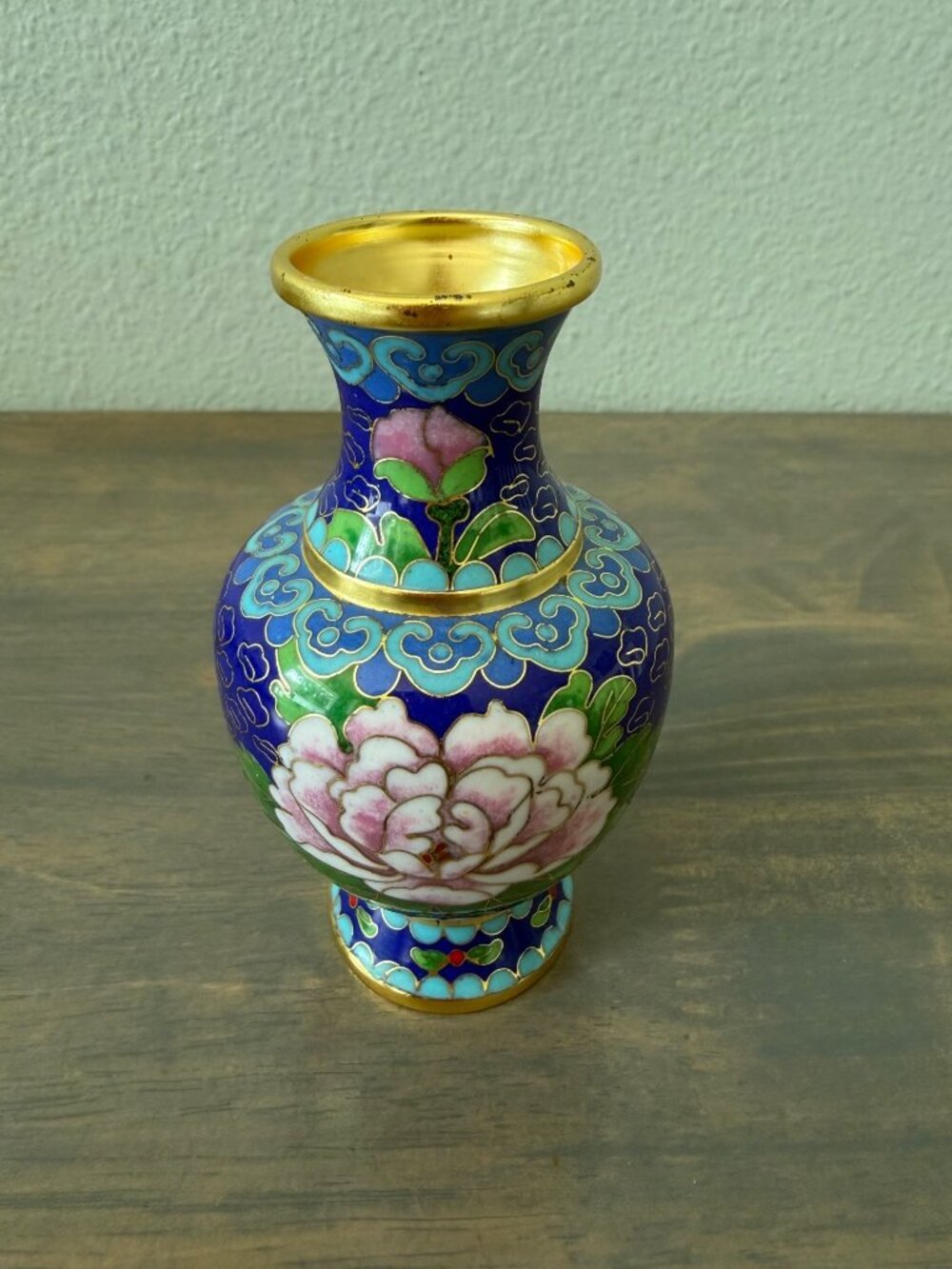 Vintage Small Chinese Cloisonne Vase Floral Design 4.5"